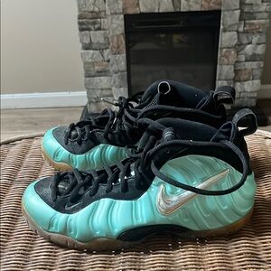 Nike mens Sneakers - Aqua and Blue and black